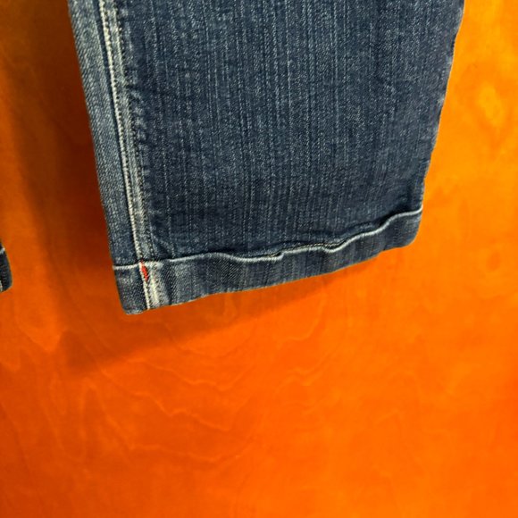 Tommy Hilfiger Women's Capri Jeans‎ with Cuffs - Picture 11 of 13